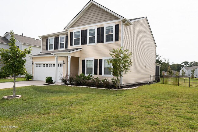Building Photo - 81 Saluda Way