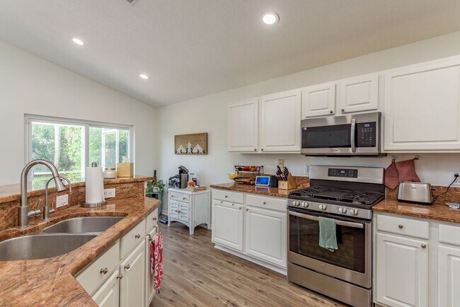Building Photo - 11539 Cypress Reserve Dr