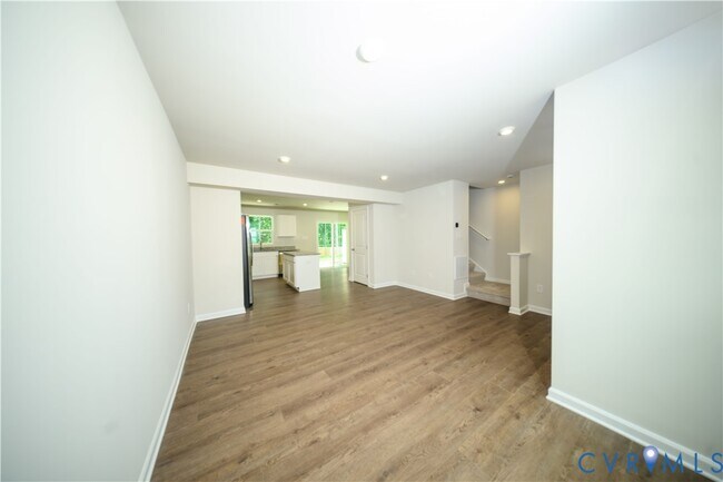 Building Photo - 1121 Canterbury Rdg Rd