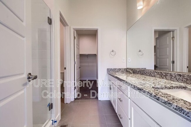 Building Photo - 1057 Torrey St