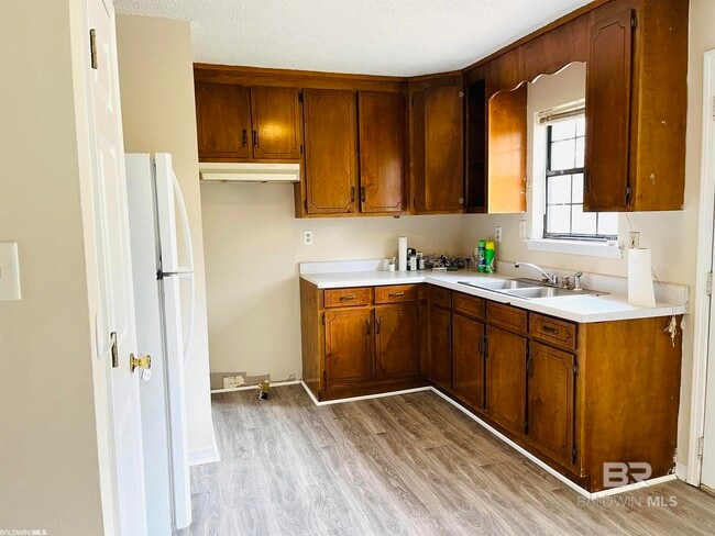 Building Photo - 20901 Lawrence Rd