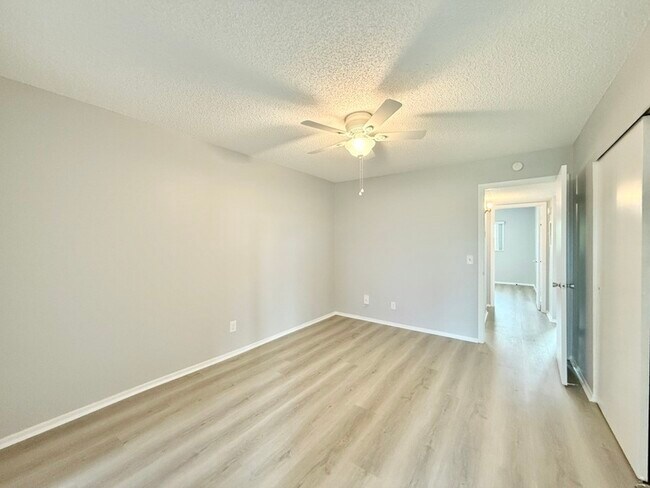 Building Photo - 2455 Finlandia Ln