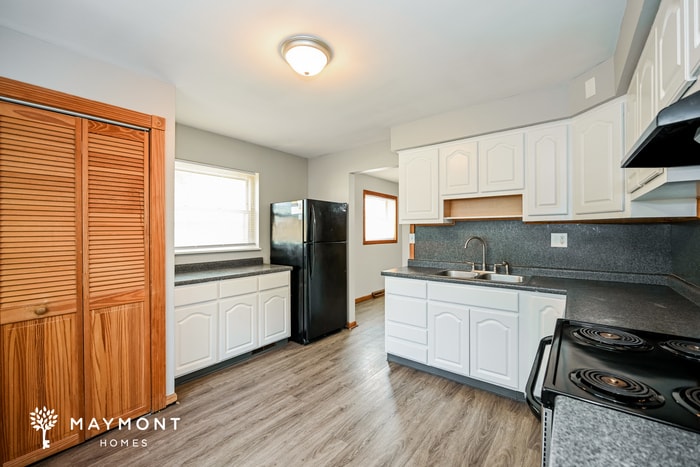 Building Photo - 2512 Grosvenor Dr