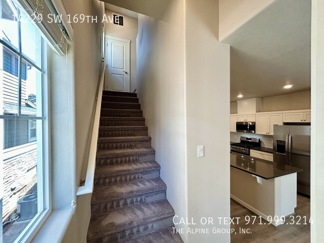 Building Photo - 14229 SW 169th Ave