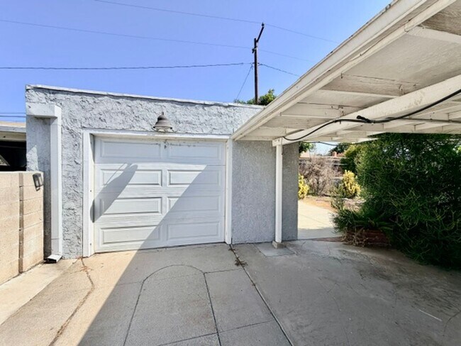 Building Photo - 445 E Puente St