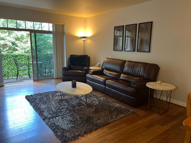 Building Photo - 2Bd/2Ba Bothell Condo