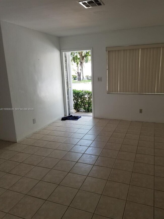 Building Photo - 701 NW 1st St