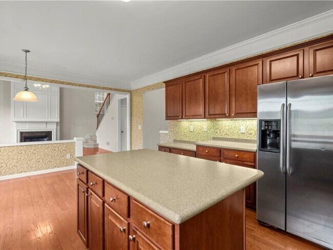 Building Photo - 2080 Vistoria Dr