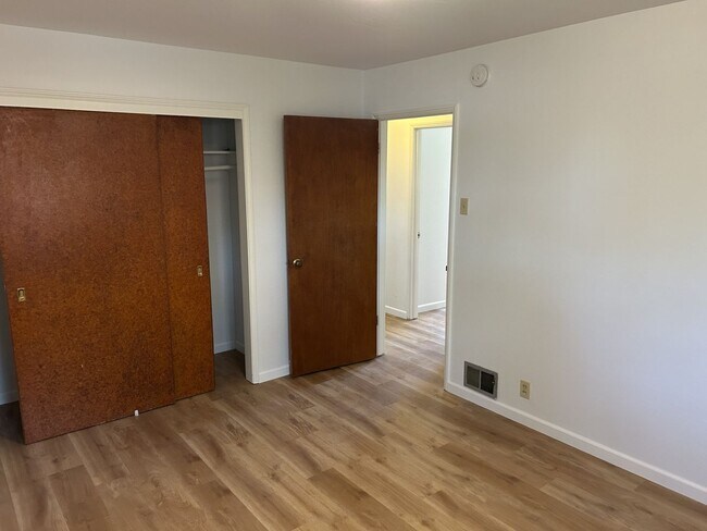 Building Photo - Beautiful 4 Bedroom, 2 Bath Eastside Vallejo Home