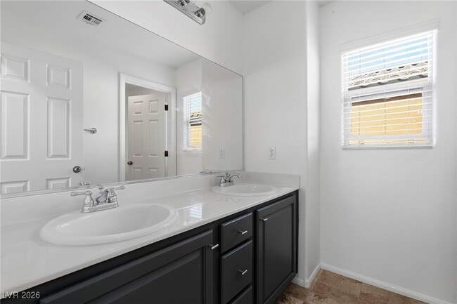 Building Photo - 10585 Cave Ridge St