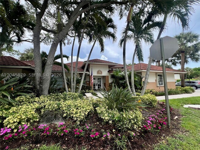 Building Photo - 842 NW 92nd Ave