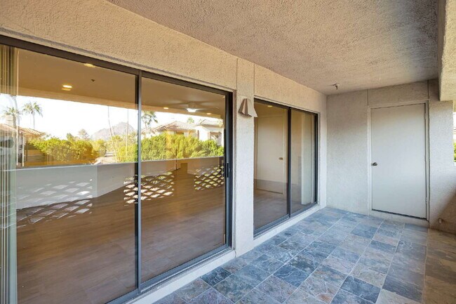 Building Photo - Biltmore Area Condo with Camelback Mountain View!