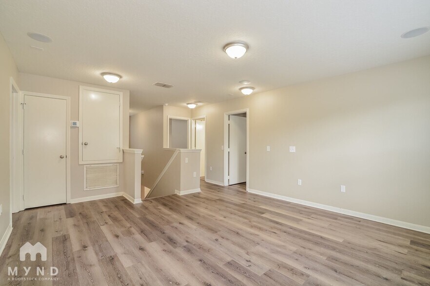 Building Photo - 2943 Lyndscape St