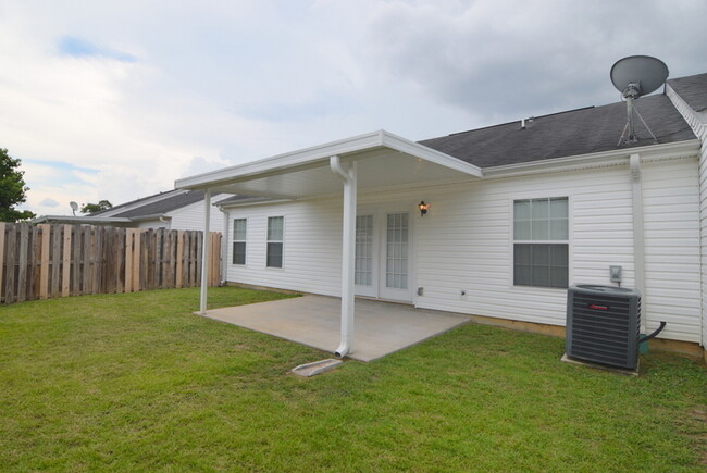 Building Photo - $1475 - 2 Bed/2 Bath house for rent in Wes...