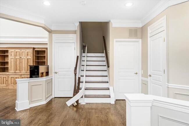 Building Photo - 5 Trewbridge Ct