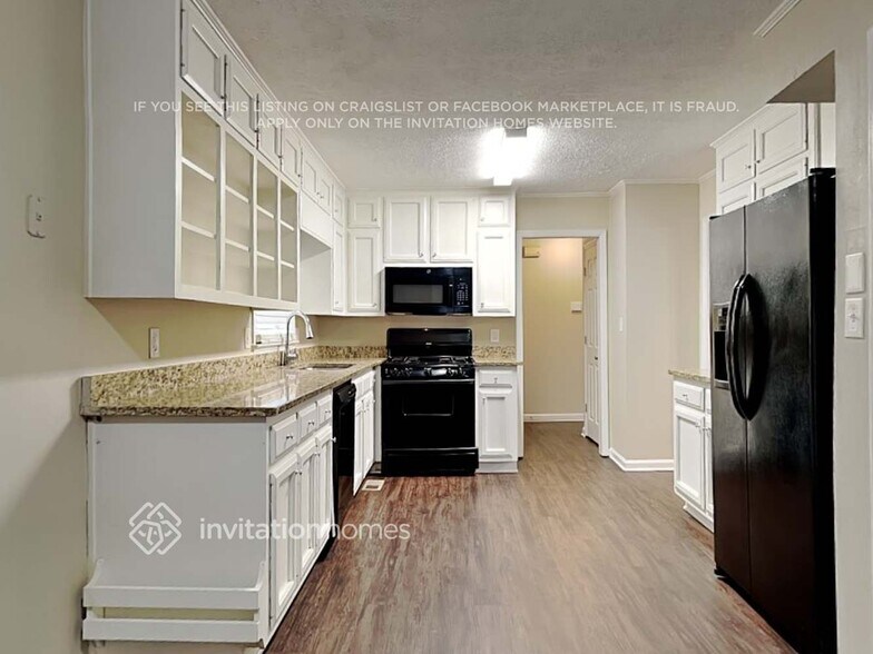 Building Photo - 131 Bentridge Ct
