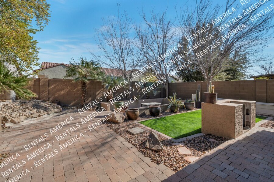 Building Photo - 2263 Pecos Ct