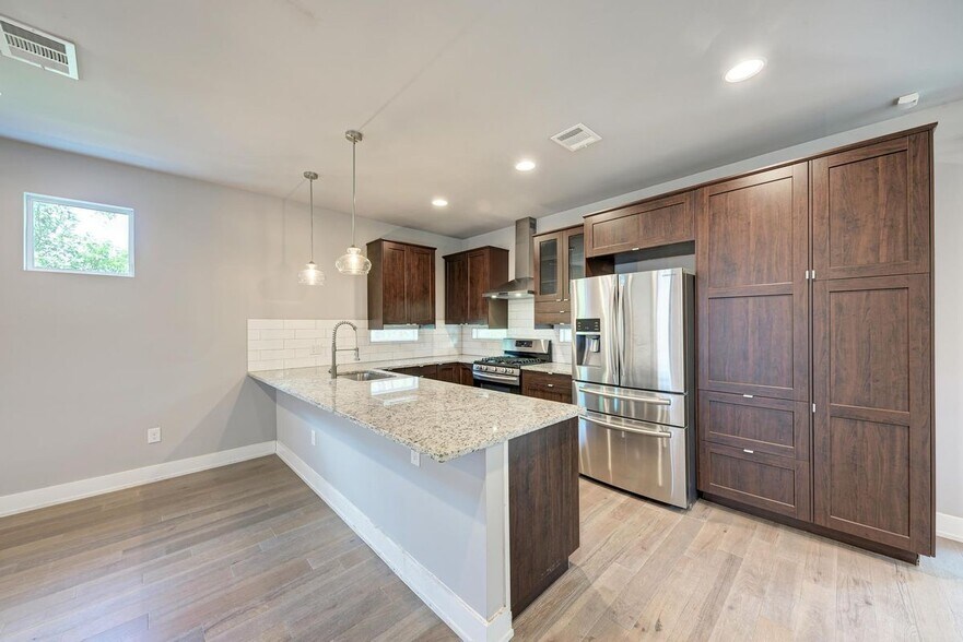 Building Photo - 5308 Downs Dr