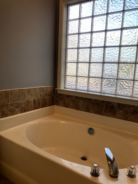 Building Photo - 905 Lowry Ct