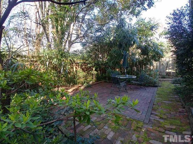 Building Photo - 404 Pittsboro St