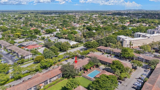 Building Photo - 8800 Royal Palm Blvd