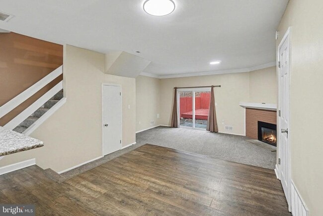 Building Photo - 1280 Fox Run