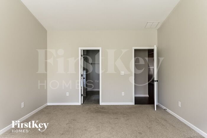 Building Photo - 1614 Stillriver Run Dr