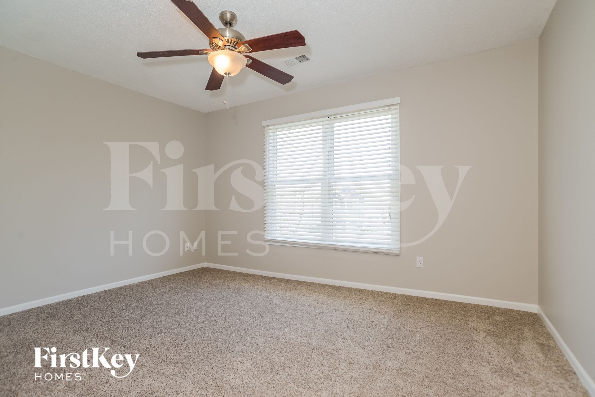 Building Photo - 15688 S Downing Ct