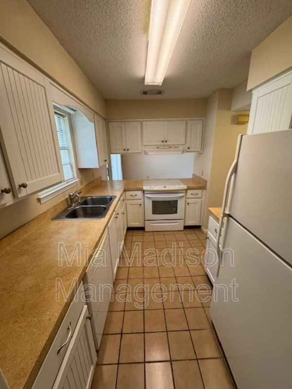 Building Photo - 130 Windmill Ln