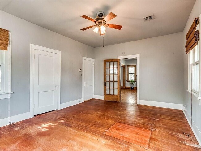 Building Photo - 1200 NW 45th St