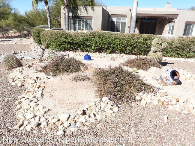 Building Photo - 4 br, 3 bath House - 954 W Dancing Rain Ct