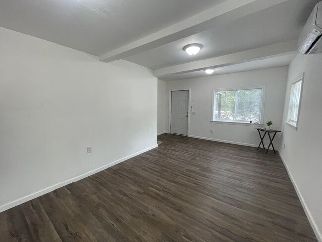 Building Photo - Modern, Fully Renovated Two-Story Apartment – $1,850/month | Pittsfield, MA