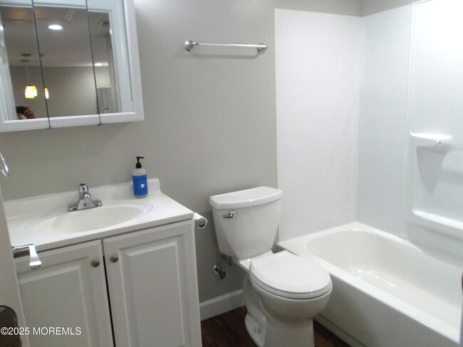 Building Photo - 278 Ridge Rd