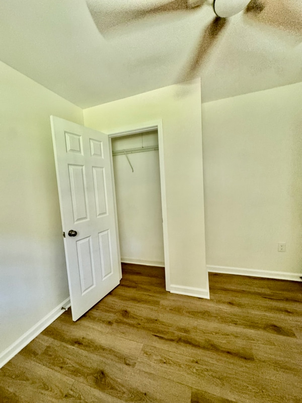 Building Photo - 680 Navarre Dr