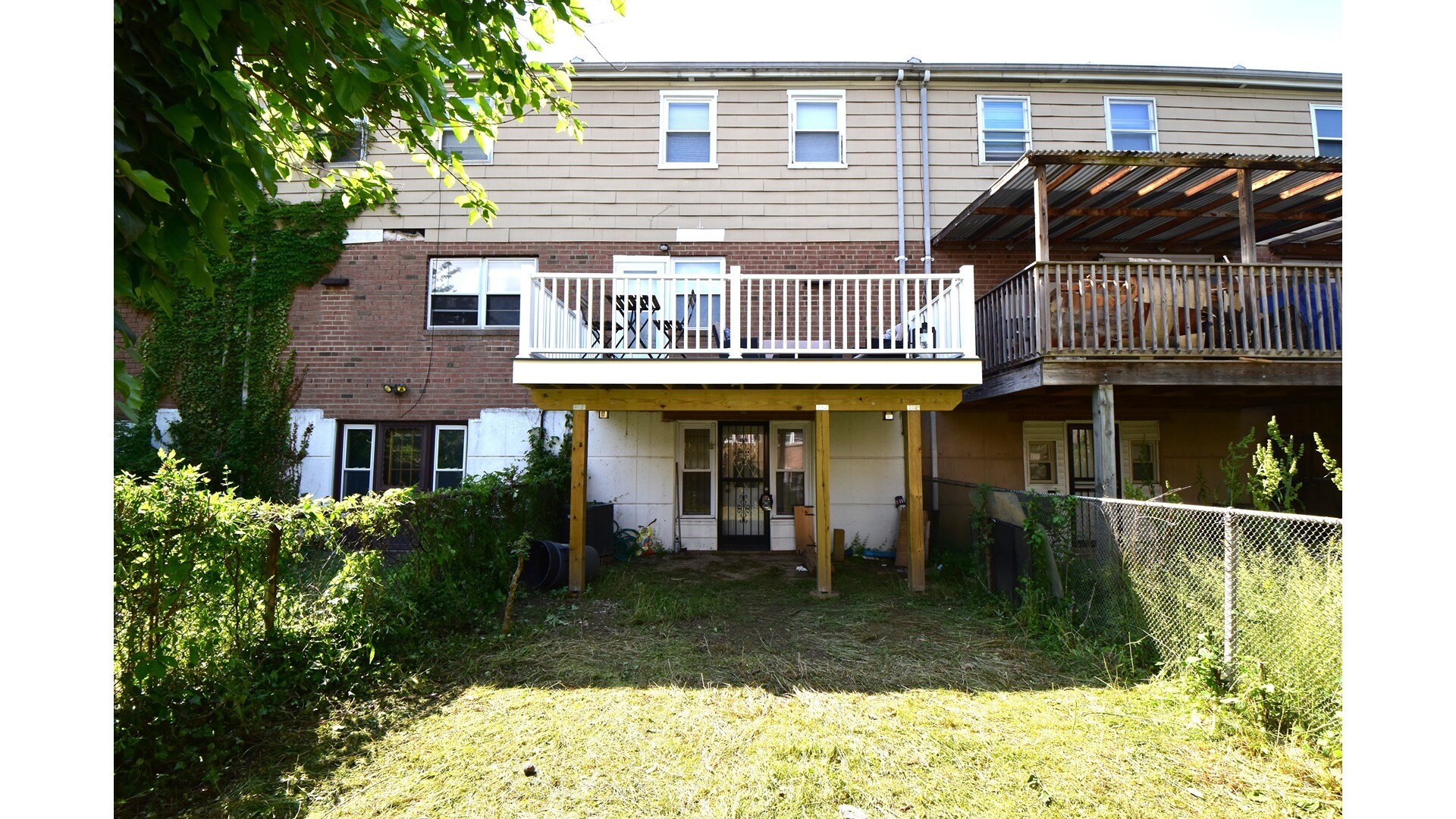 Building Photo - 8018 Chelwynde Ave
