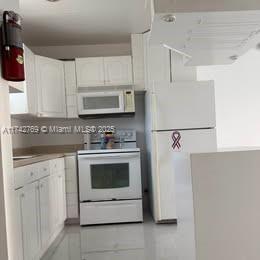 Building Photo - 21 SW 109th Ave