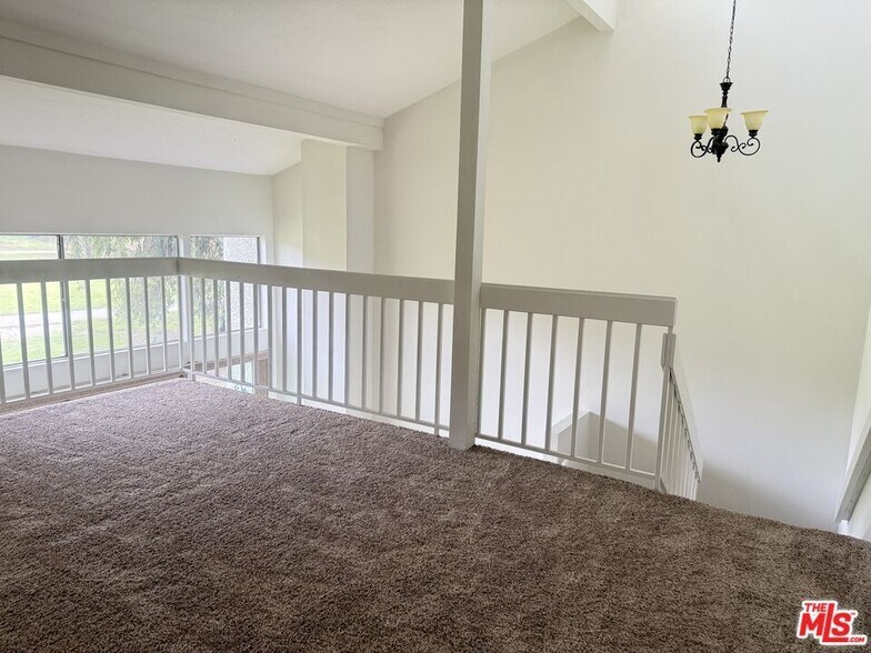 Building Photo - 38916 Pso De Oro