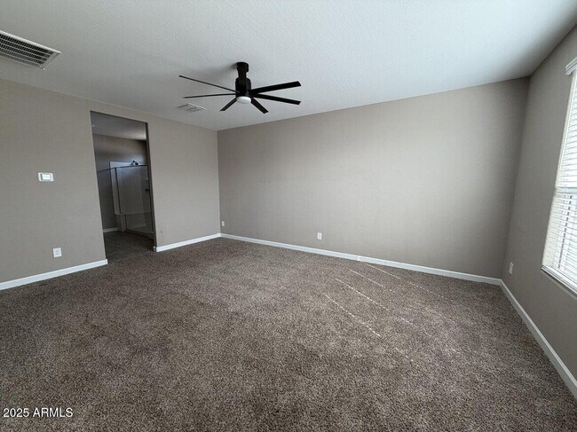 Building Photo - 38163 W Santa Monica Ave