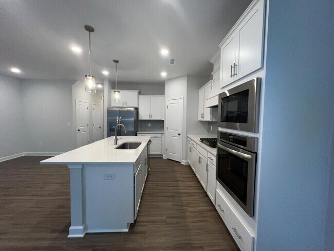 Building Photo - 35 Village Edge Dr