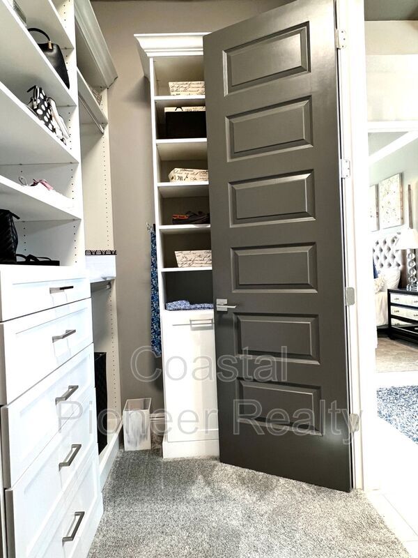 Building Photo - 2112 Secret Cv