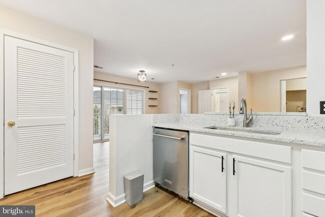 Building Photo - 11328 Westbrook Mill Ln