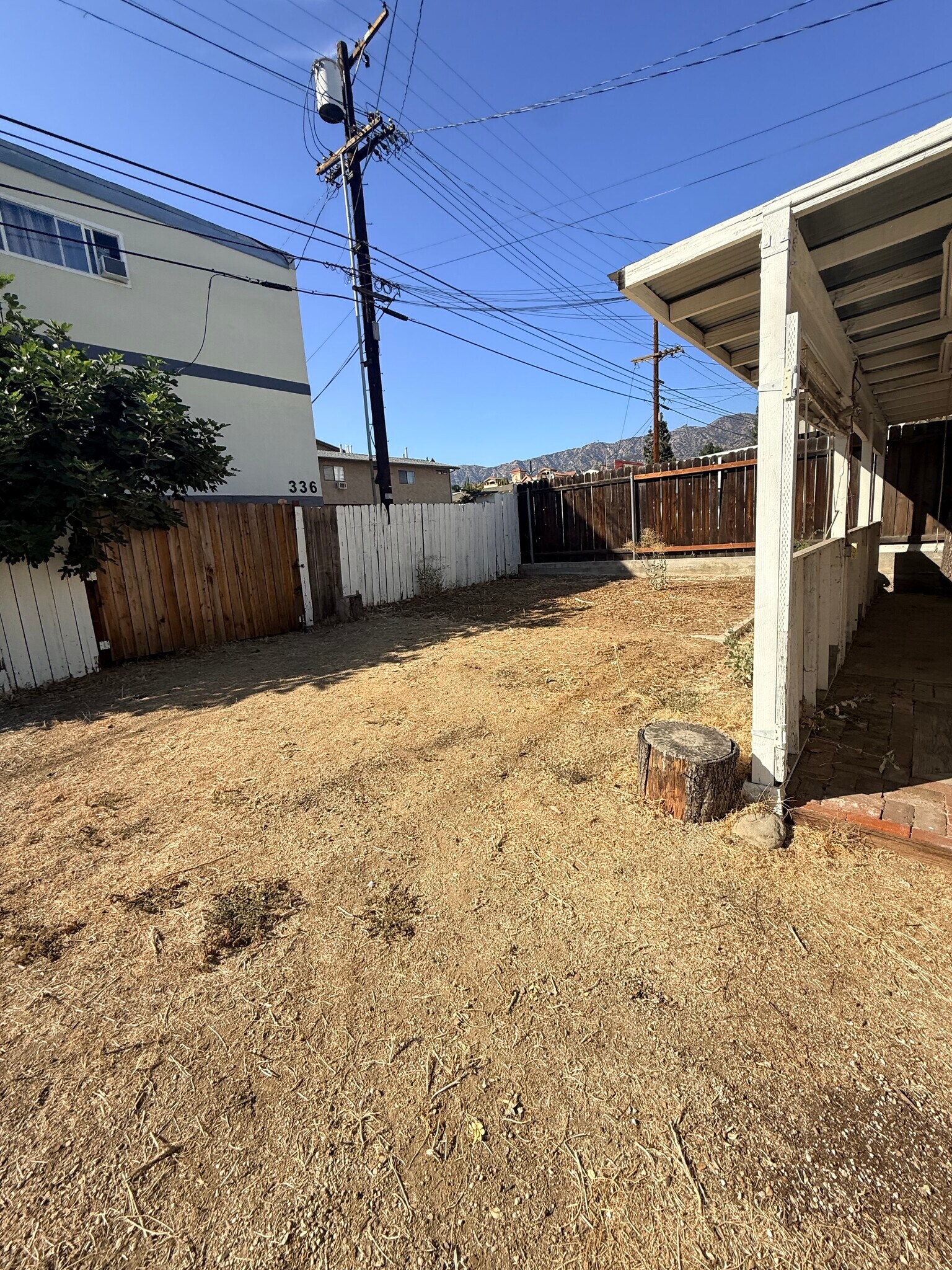 Building Photo - 333 E Providencia Ave