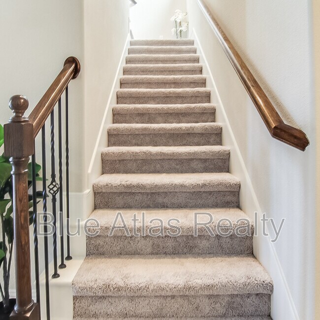 Building Photo - 4001 Bear Creek Ct