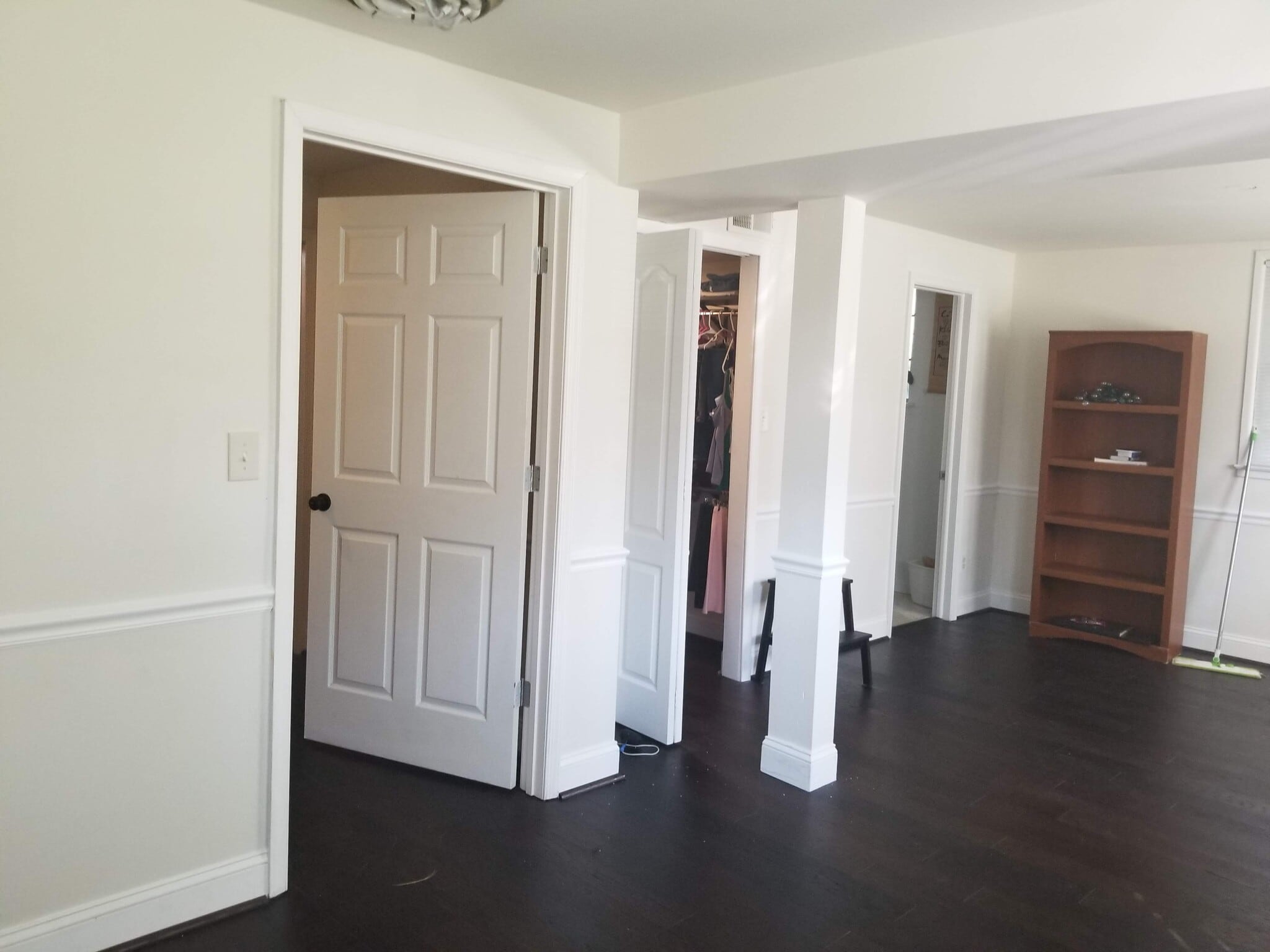 Building Photo - 5233 Queensberry Ave