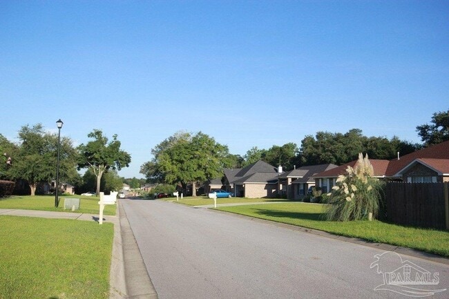 Building Photo - 8454 Ferlon Ave