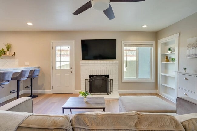 Building Photo - 3901 W Compton Ave