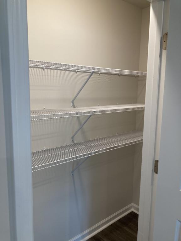Building Photo - 129 Kings Acre Ct