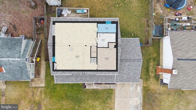 Building Photo - 7665 Cedar Dr