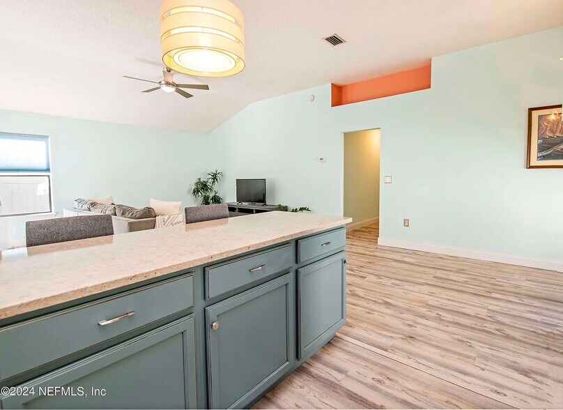 Building Photo - 1837 Keswick Rd