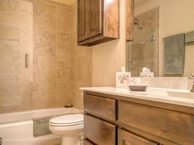 Building Photo - 10724 Masters Cir